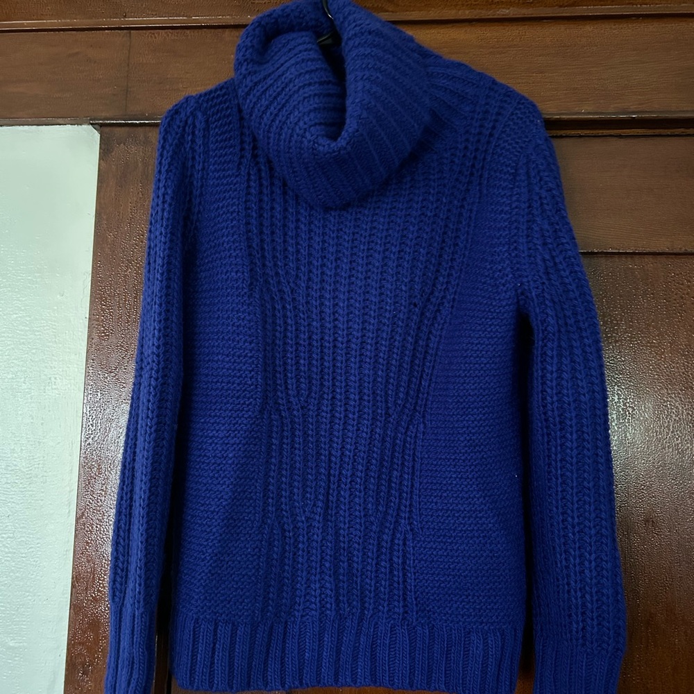 Banana republic sweater